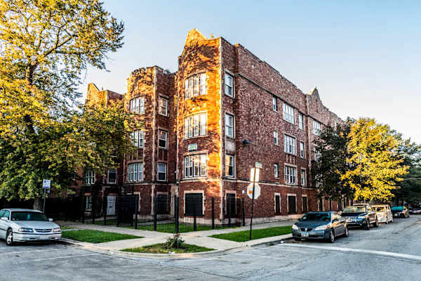 8200-04 S Ingleside Ave property